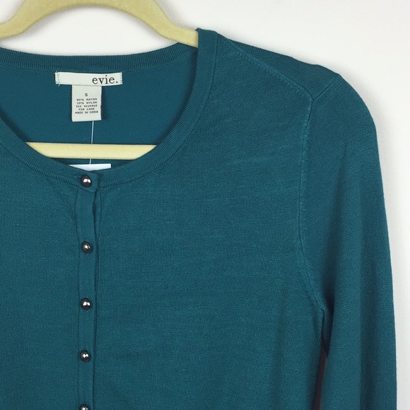 evie. - Faceted Jewel Cut Button Down Cardigan - Picture 2 of 6